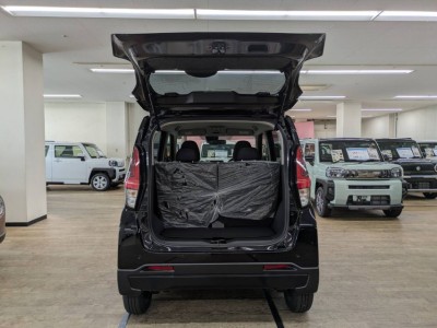 三菱 eKクロスEV 15枚目
