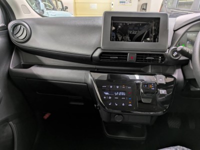 三菱 eKクロスEV 25枚目
