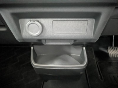 三菱 eKクロスEV 40枚目