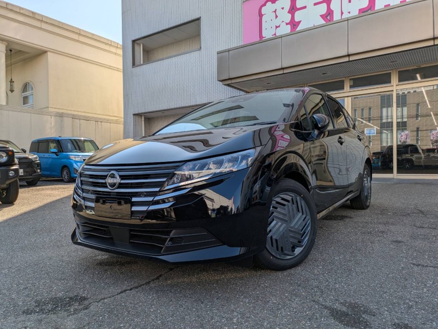 ニッサン ノート 4枚目