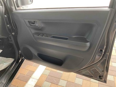 ダイハツ ミライース 35枚目