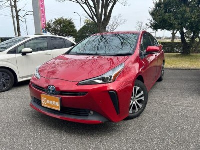 トヨタ プリウス