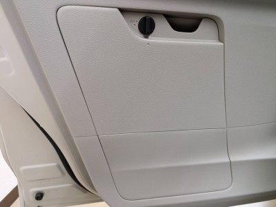 三菱 eKワゴン 32枚目