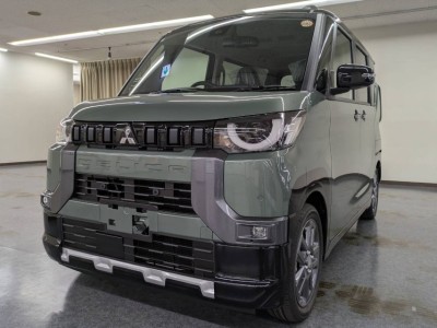 三菱 デリカミニ 1枚目