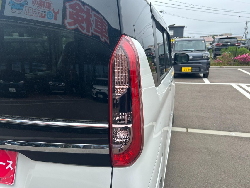 ニッサン ルークス 12枚目
