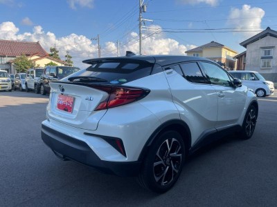 トヨタ C-HR 5枚目