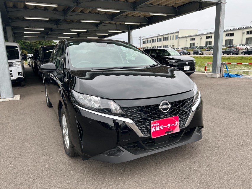 ニッサン ノート 3枚目
