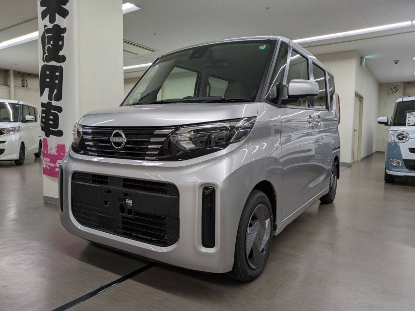 ニッサン ルークス 2枚目