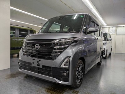 ニッサン ルークス 2枚目