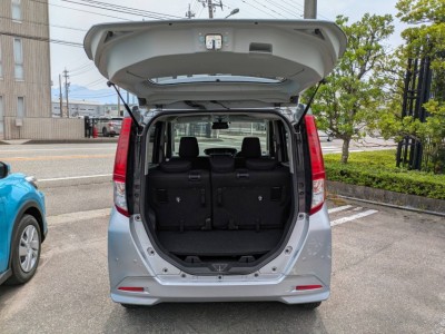 スバル ジャスティ 11枚目