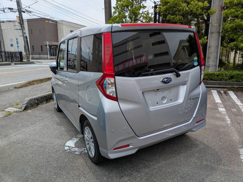 スバル ジャスティ 10枚目