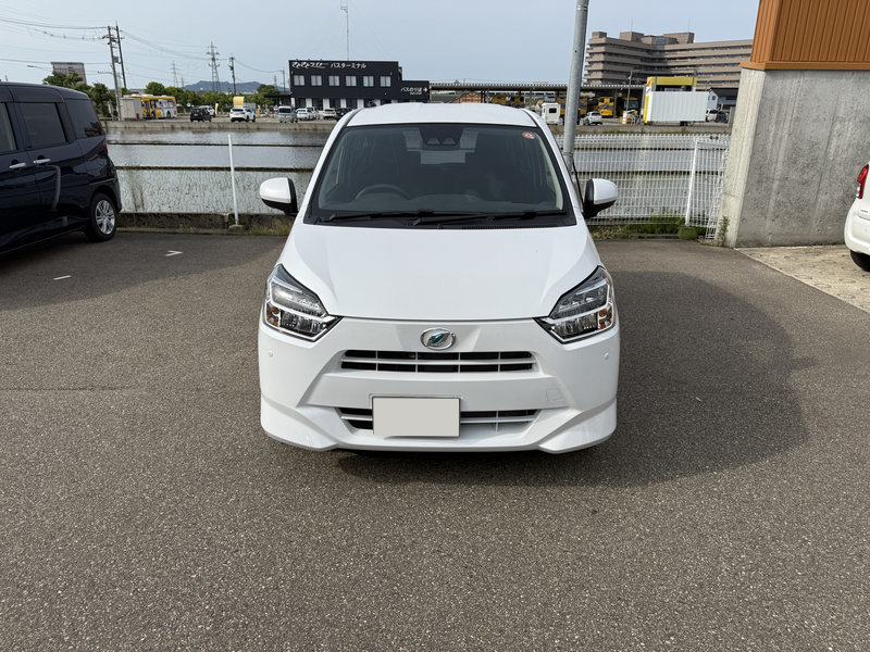 ダイハツ ミライース 5枚目