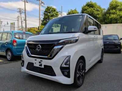 ニッサン ルークス 2枚目