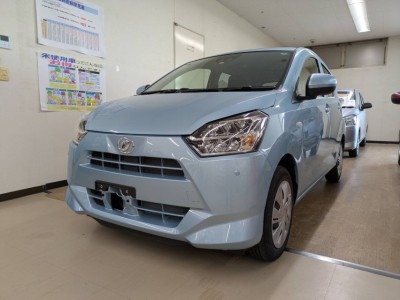 ダイハツ ミライース 2枚目