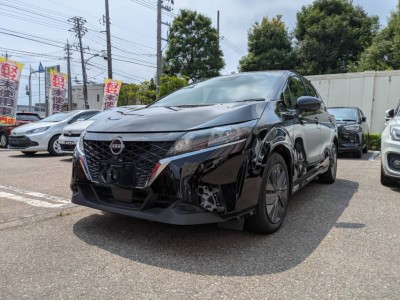 ニッサン ノート 2枚目