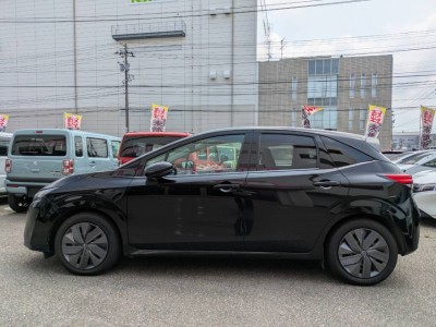 ニッサン ノート 7枚目