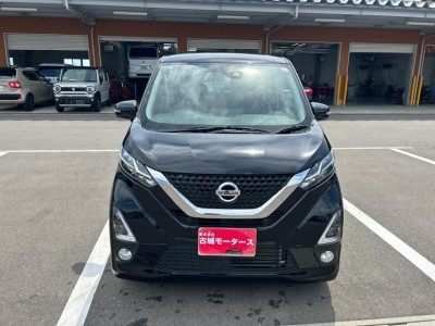 ニッサン デイズ 2枚目