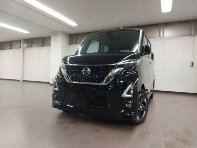 ニッサン ルークス 2枚目