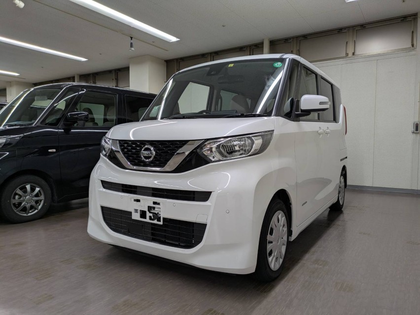 ニッサン ルークス 2枚目
