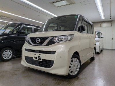 ニッサン ルークス 4枚目