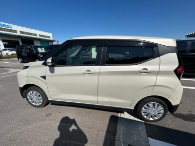 三菱 eKクロスEV 26枚目