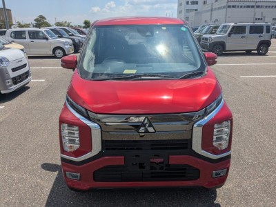 三菱 eKクロスEV 3枚目
