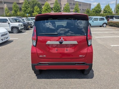 三菱 eKクロスEV 8枚目