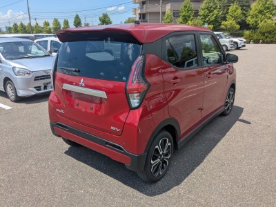 三菱 eKクロスEV 9枚目