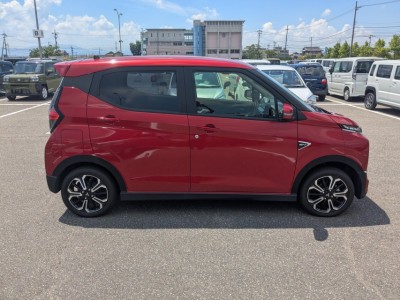三菱 eKクロスEV 10枚目