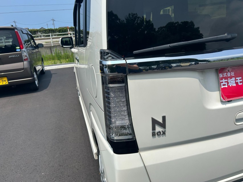 ホンダ N BOX 11枚目
