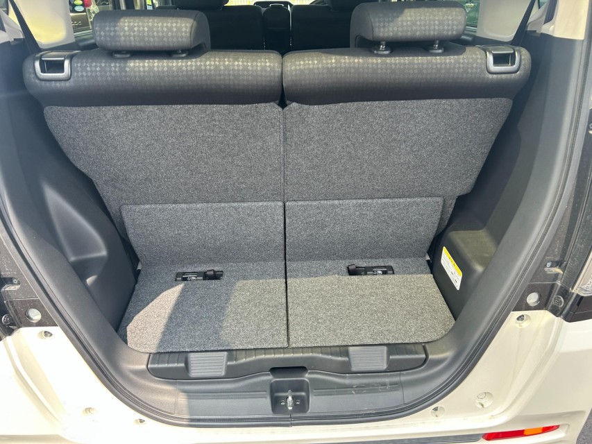 ホンダ N BOX 18枚目