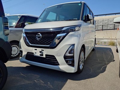 ニッサン ルークス