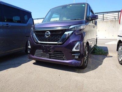ニッサン ルークス