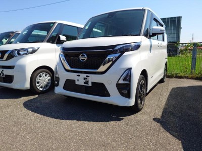 ニッサン ルークス