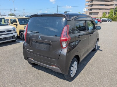 三菱 eKワゴン 9枚目