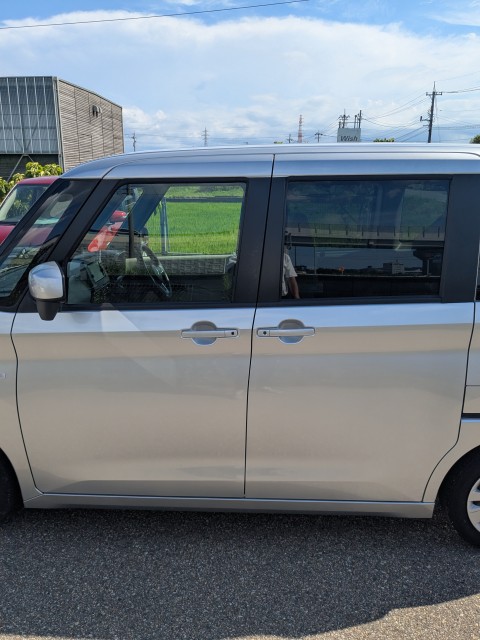 三菱 eKスペース 4枚目