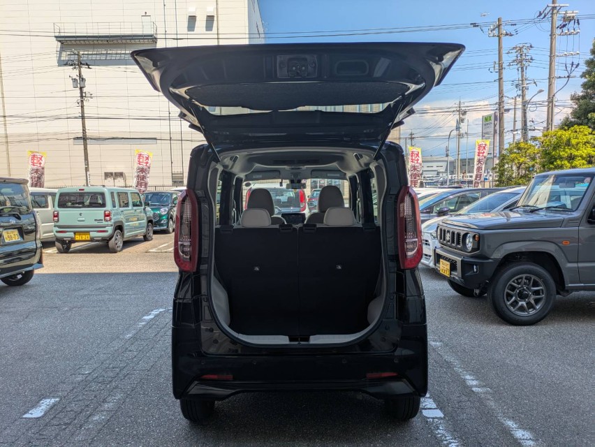 三菱 eKスペース 13枚目