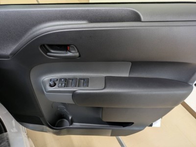 トヨタ シエンタ 25枚目