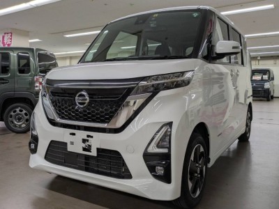 ニッサン ルークス