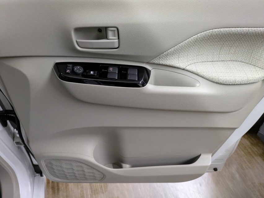 ニッサン ルークス 28枚目