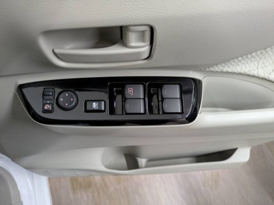 ニッサン ルークス 29枚目