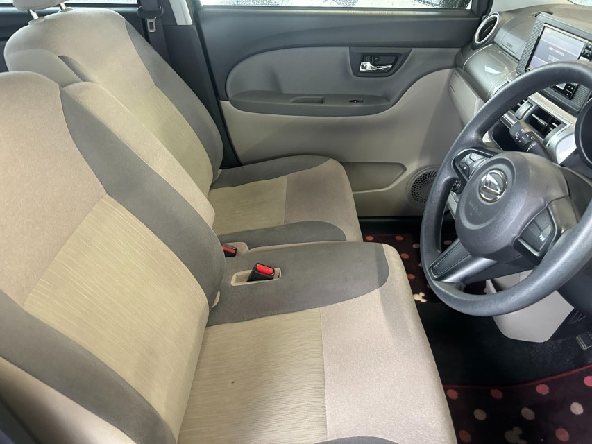 ダイハツ キャストスタイル 5枚目