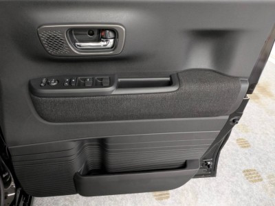 ホンダ N BOX 28枚目