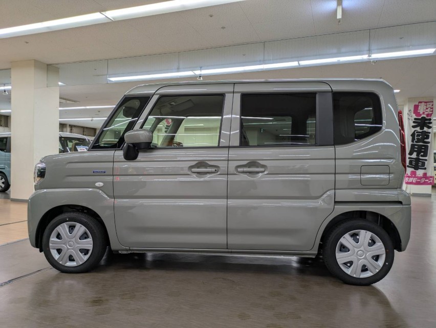 スズキ スペーシア 8枚目