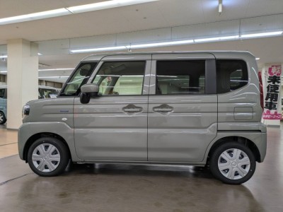 スズキ スペーシア 8枚目