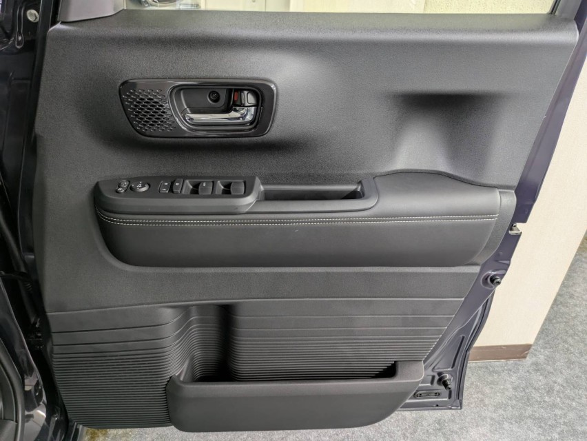 ホンダ N BOX 28枚目