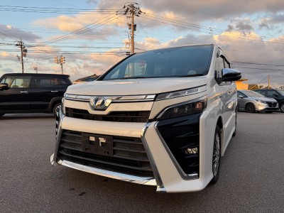 トヨタ ヴォクシー