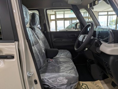 三菱 デリカミニ 2枚目