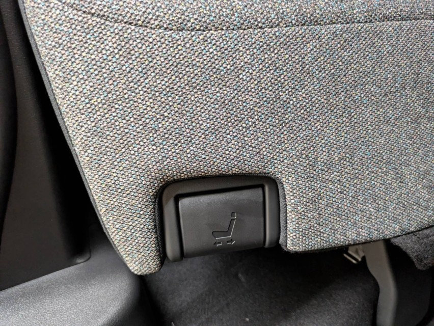 三菱 デリカミニ 23枚目