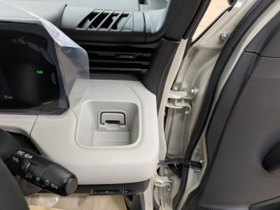 三菱 デリカミニ 33枚目